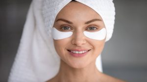 Göz Çevresi Bakımı Nasıl Yapılır?