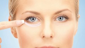 Göz Altlarındaki Sorunlara Etkili Çözüm Göz Altı Işık Dolgusu