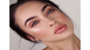 Parlak Ten Makyajı Nasıl Yapılır?