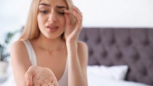 Kirpikler Neden Dökülür? 