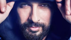 Megastar Tarkan’dan “Geççek”