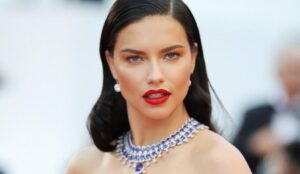 Adriana Lima Makyajı Nasıl Yapılır?