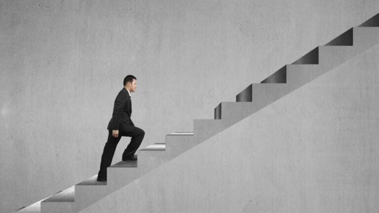 Rüyada Merdiven Çıkmak Ne Anlama Gelir?