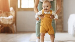 İlk Yıl Bebek Gelişimini Destekleme Rehberi