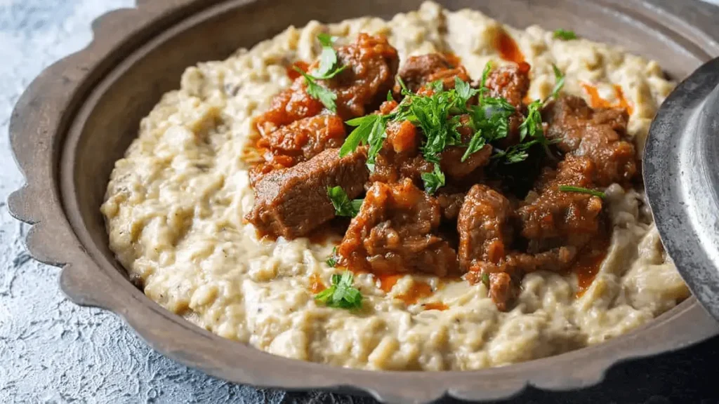Közlenmiş Patlıcanlı Hünkar Beğendi ve Kuzu Kavurma Tarifi