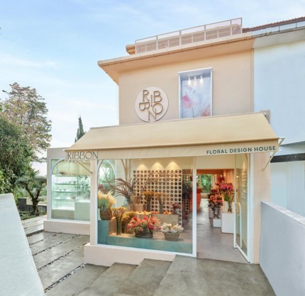 Etiler Bebeköy'deki "Floral Design House" mağazasının dış cephesi